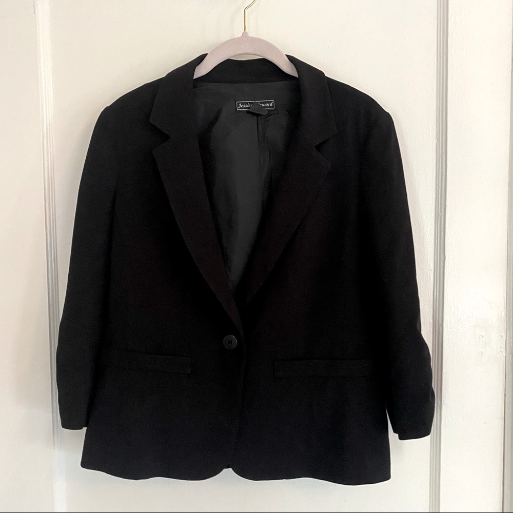 Black 3/4” sleeve Jessica Howard blazer, size 6